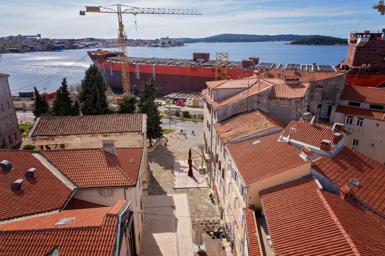 Piazza Foro With Free Parking Lägenhet Pula Exteriör bild